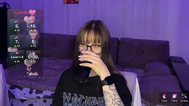 Romanhavesweetydick777 online show from November 17, 5:52 pm