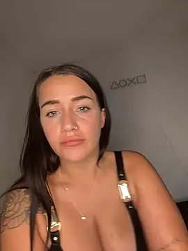 DarkVelvet online show from October 26, 6:03 pm