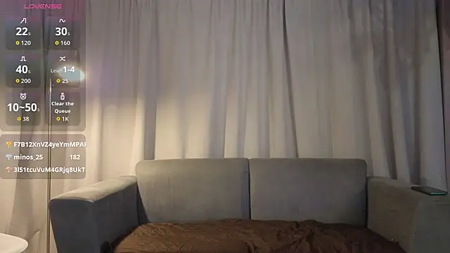 YuliethPetite online show from December 18, 11:16 am