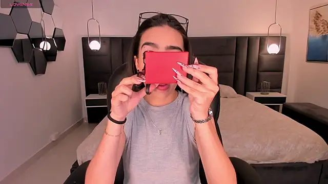 LarisaSmirnov online show from March 5, 4:41 am