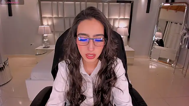 LarisaSmirnov online show from March 24, 3:44 am