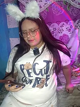 Trilyn25 online show from October 31, 2:56 am