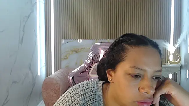 zhara rose s online show from March 21, 3:01 am