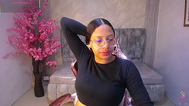zhara rose s online show from September 20, 3:40 am