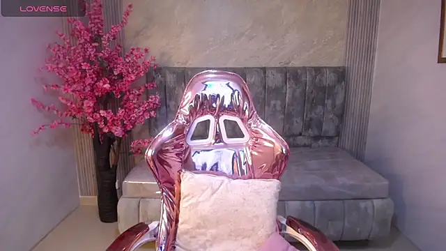 zhara rose s online show from September 21, 3:08 am