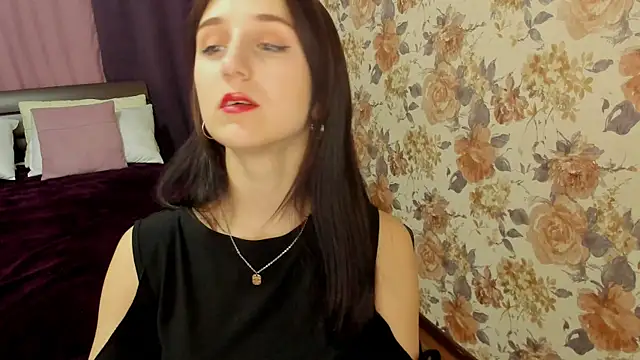 JulietMonli online show from September 27, 3:22 am