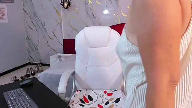 loress ass mature online show from May 14, 6:37 pm
