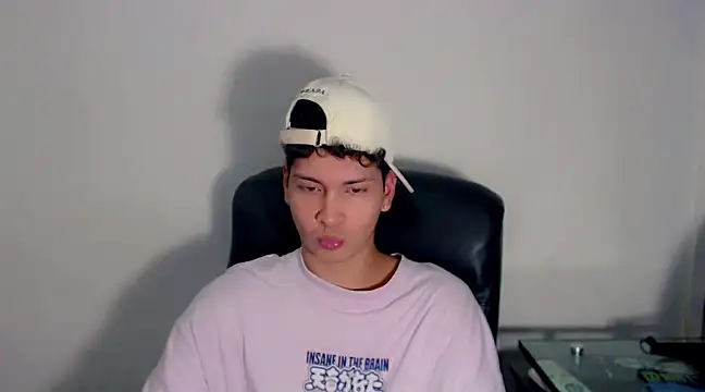 Jhojan twink online show from March 22, 4:04 pm