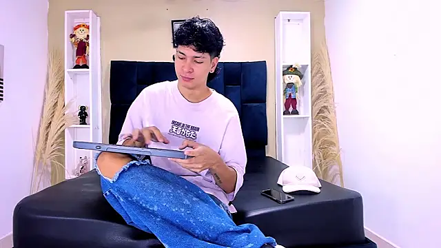 Jhojan twink online show from September 26, 11:58 am