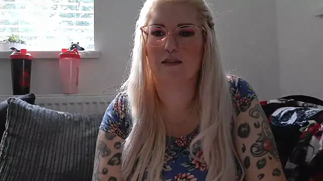 Sizzling Indie36 online show from September 24, 11:46 am