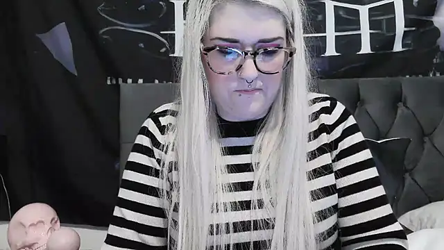 Sizzling Indie36 online show from November 6, 4:08 pm