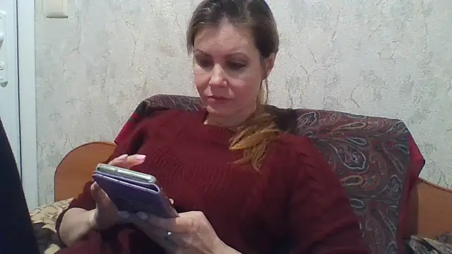 Eva Neon online show from March 21, 4:18 pm