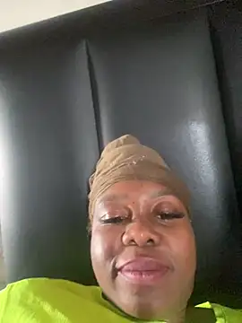 Snapshot of Lahtinah24 chatting on March 19, 6:44 pm Lahtinah24 online show from March 19, 6:44 pm