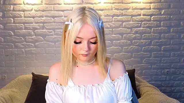 minigirl online show from March 16, 4:09 am