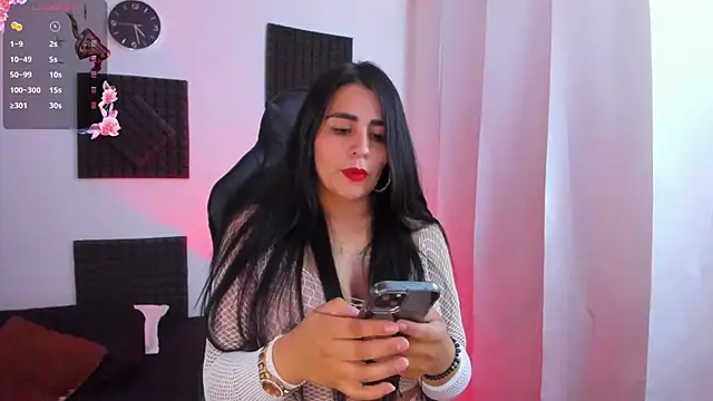 hannarusso online show from October 28, 9:28 pm