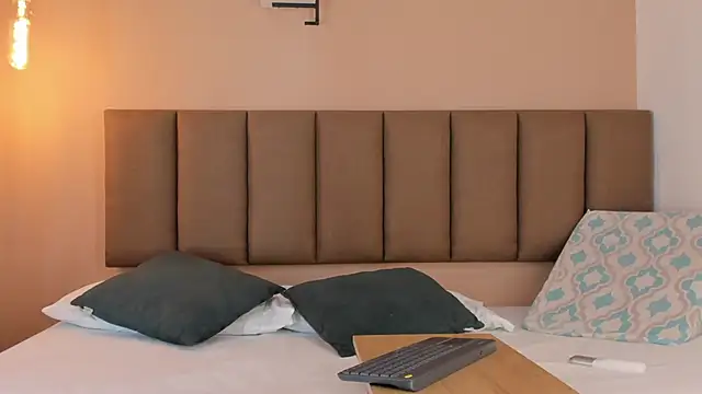 honeygray02 online show from October 6, 12:13 pm