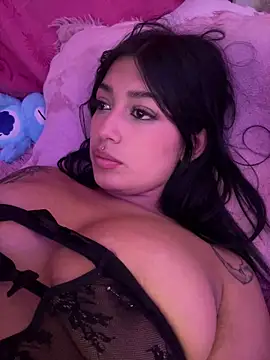 KatianPierce online show from May 16, 12:40 am