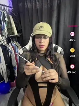 KatianPierce online show from July 12, 10:56 pm