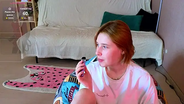 Snapshot of Tara_Lawson chatting on May 25, 10:32 am Tara Lawson online show from May 25, 10:32 am