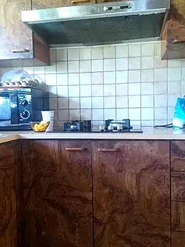 emiliemilf online show from March 16, 8:24 pm