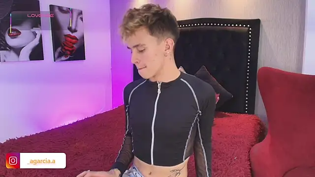 Snapshot of LiamWildx20 chatting on December 4, 5:39 am LiamWildx20 online show from December 4, 5:39 am