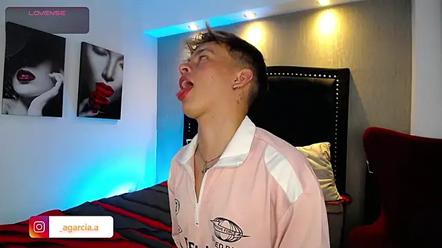 LiamWildx20 online show from March 15, 12:16 am