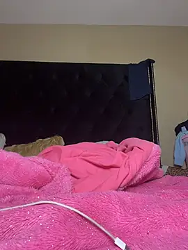 Snapshot of 9blk chatting on February 4, 11:20 pm 9blk online show from February 4, 11:20 pm