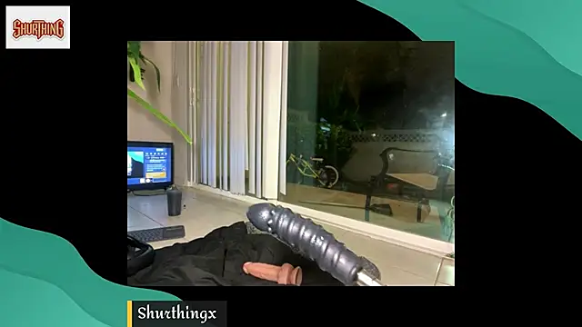 Snapshot of shurthingx chatting on June 14, 3:52 am shurthingx online show from June 14, 3:52 am
