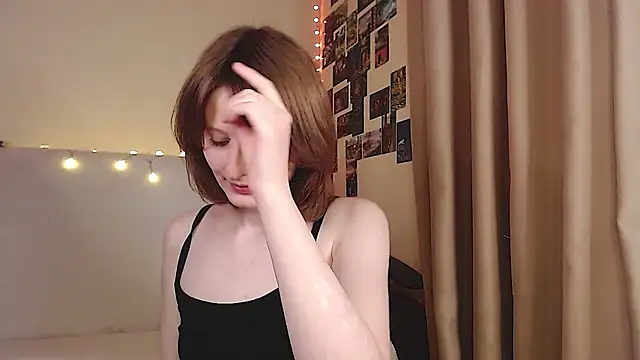 c0ralynx online show from October 10, 8:13 am