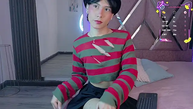 Snapshot of Ash_Femboy chatting on October 27, 9:52 pm Ash Femboy online show from October 27, 9:52 pm