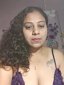 JENNIFERtamil online show from November 21, 4:38 pm