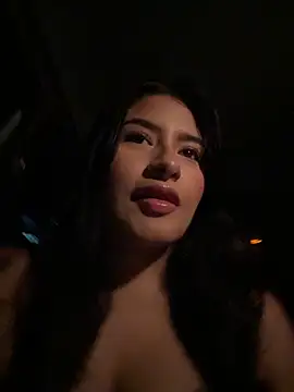 Snapshot of andrea_gomes_ chatting on February 12, 6:41 am andrea gomes online show from February 12, 6:41 am