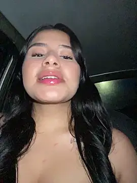 Snapshot of andrea_gomes_ chatting on February 14, 10:56 am andrea gomes online show from February 14, 10:56 am