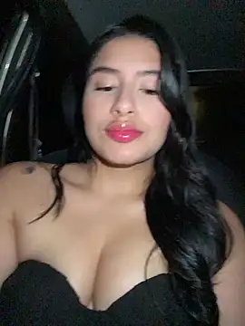 andrea gomes  online show from March 28, 6:24 am