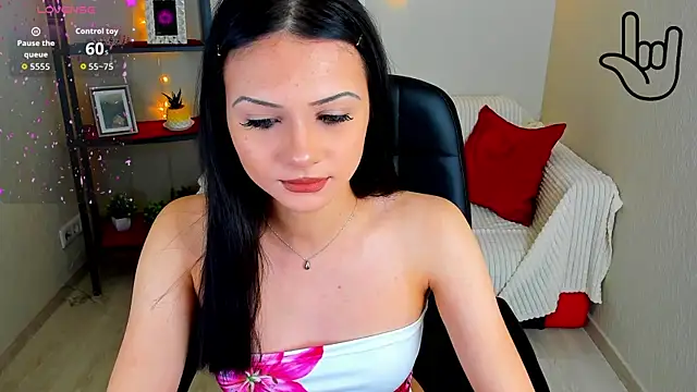 Kitti   online show from October 30, 1:29 am