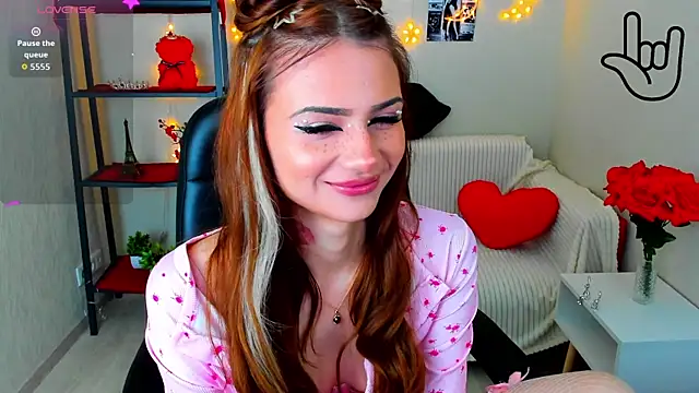 Kitti   online show from July 27, 1:34 am