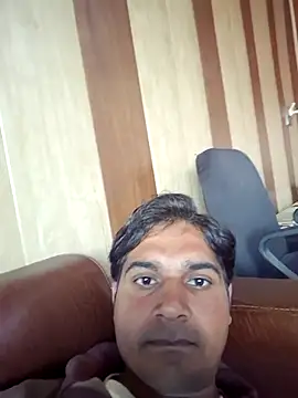 johnny8731 online show from February 8, 9:45 am