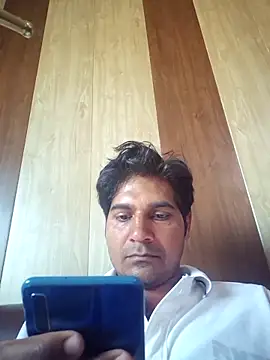 Snapshot of johnny8731 chatting on March 4, 4:18 am johnny8731 online show from March 4, 4:18 am