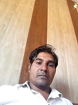 Snapshot of johnny8731 chatting on March 5, 6:09 am johnny8731 online show from March 5, 6:09 am