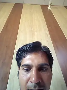 Snapshot of johnny8731 chatting on March 18, 4:37 am johnny8731 online show from March 18, 4:37 am