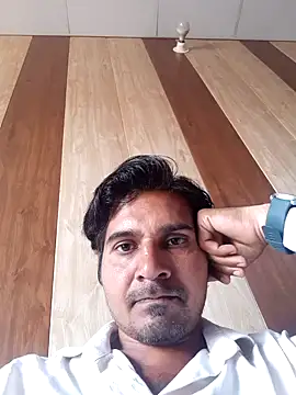 Snapshot of johnny8731 chatting on March 21, 9:36 am johnny8731 online show from March 21, 9:36 am