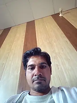 Snapshot of johnny8731 chatting on March 22, 4:05 am johnny8731 online show from March 22, 4:05 am