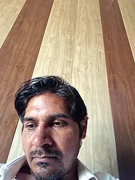 Snapshot of johnny8731 chatting on March 25, 6:41 am johnny8731 online show from March 25, 6:41 am