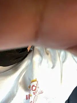 flower chan online show from April 3, 8:01 am