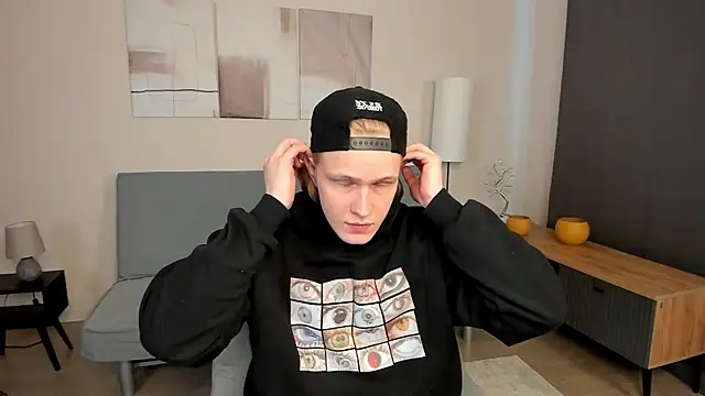 Snapshot of Cactus__James chatting on March 21, 6:05 am Cactus James online show from March 21, 6:05 am