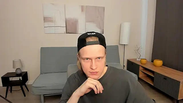 Snapshot of Cactus__James chatting on March 21, 9:12 am Cactus James online show from March 21, 9:12 am