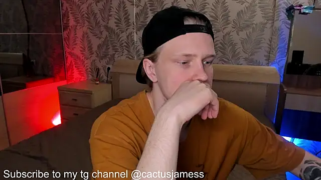 Snapshot of Cactus__James chatting on October 2, 6:48 pm Cactus James online show from October 2, 6:48 pm