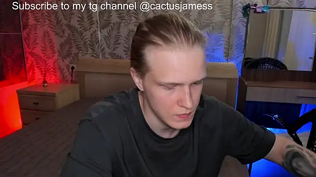 Snapshot of Cactus__James chatting on October 27, 3:05 pm Cactus James online show from October 27, 3:05 pm