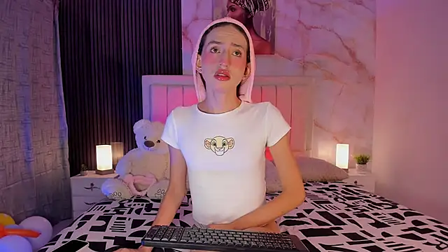 peachandtyron  online show from September 22, 4:03 am