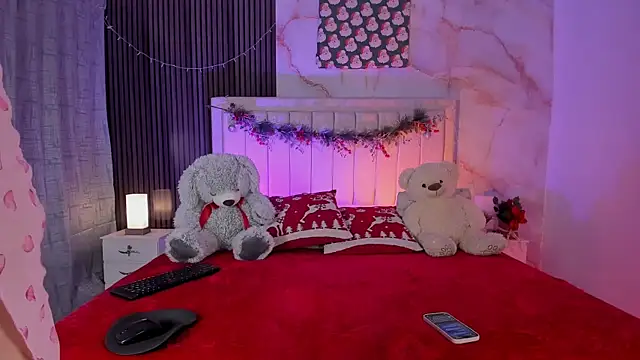 peachandtyron  online show from February 6, 4:17 am